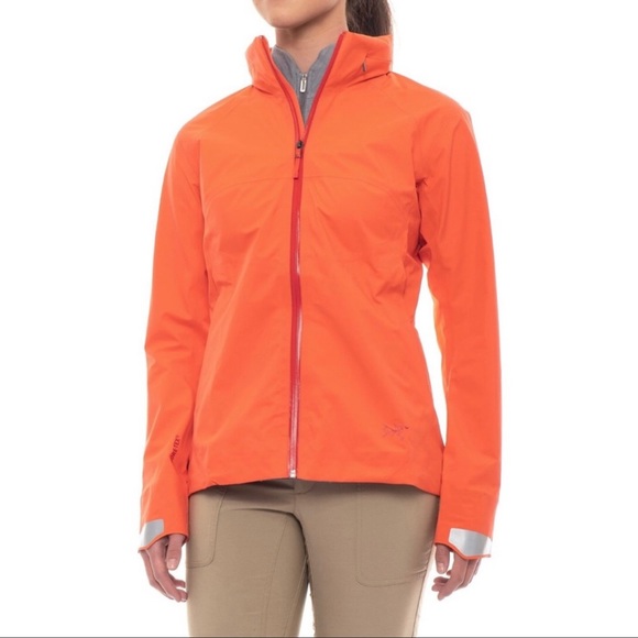 Arc'teryx A2B Commuter Hardshell Jacket Women's - Medium - BRAND NEW - Picture 5 of 6